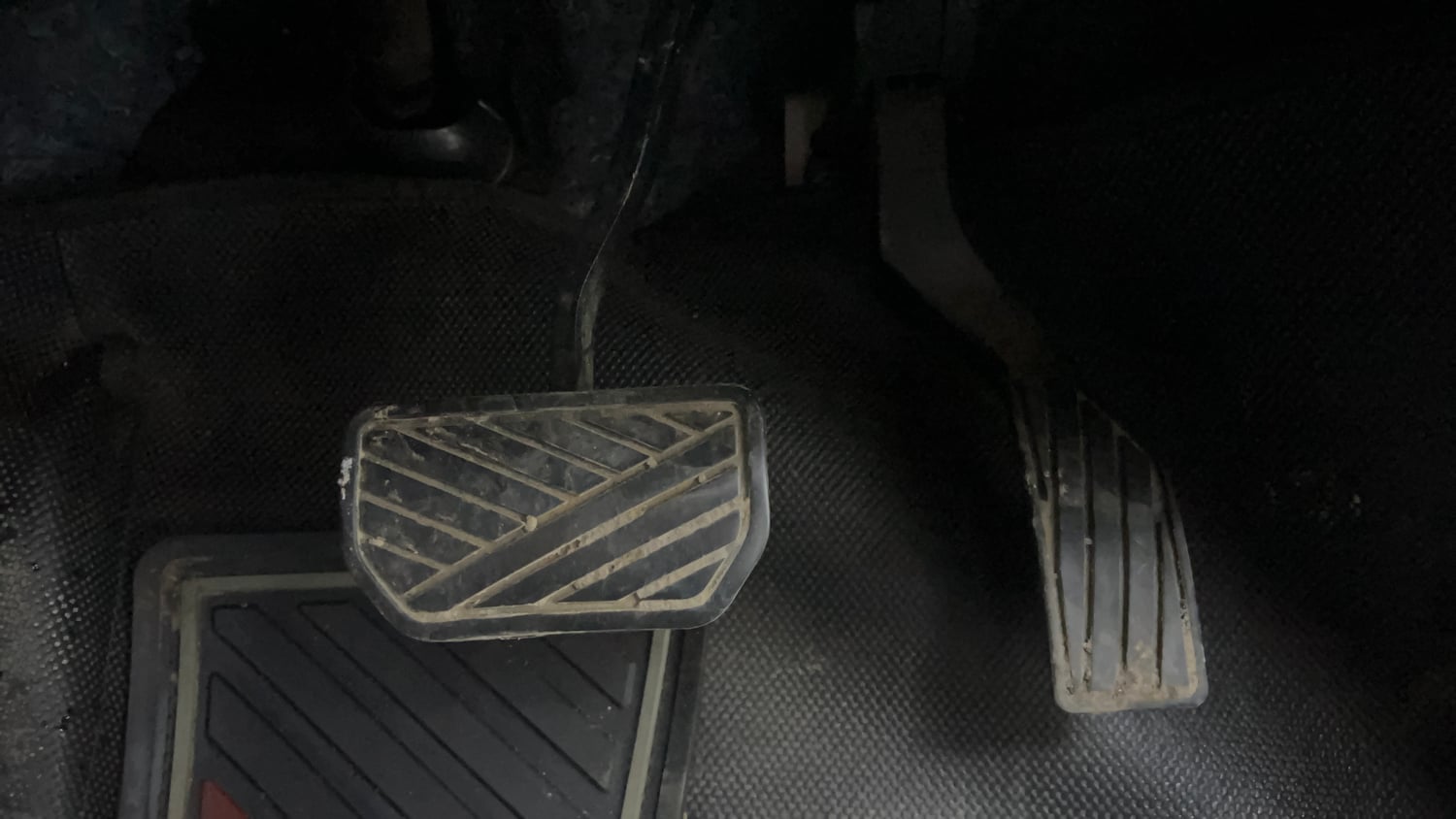 Used 2021 Maruti Suzuki S-Cross Zeta AT Petrol Automatic interior PEDALS VIEW