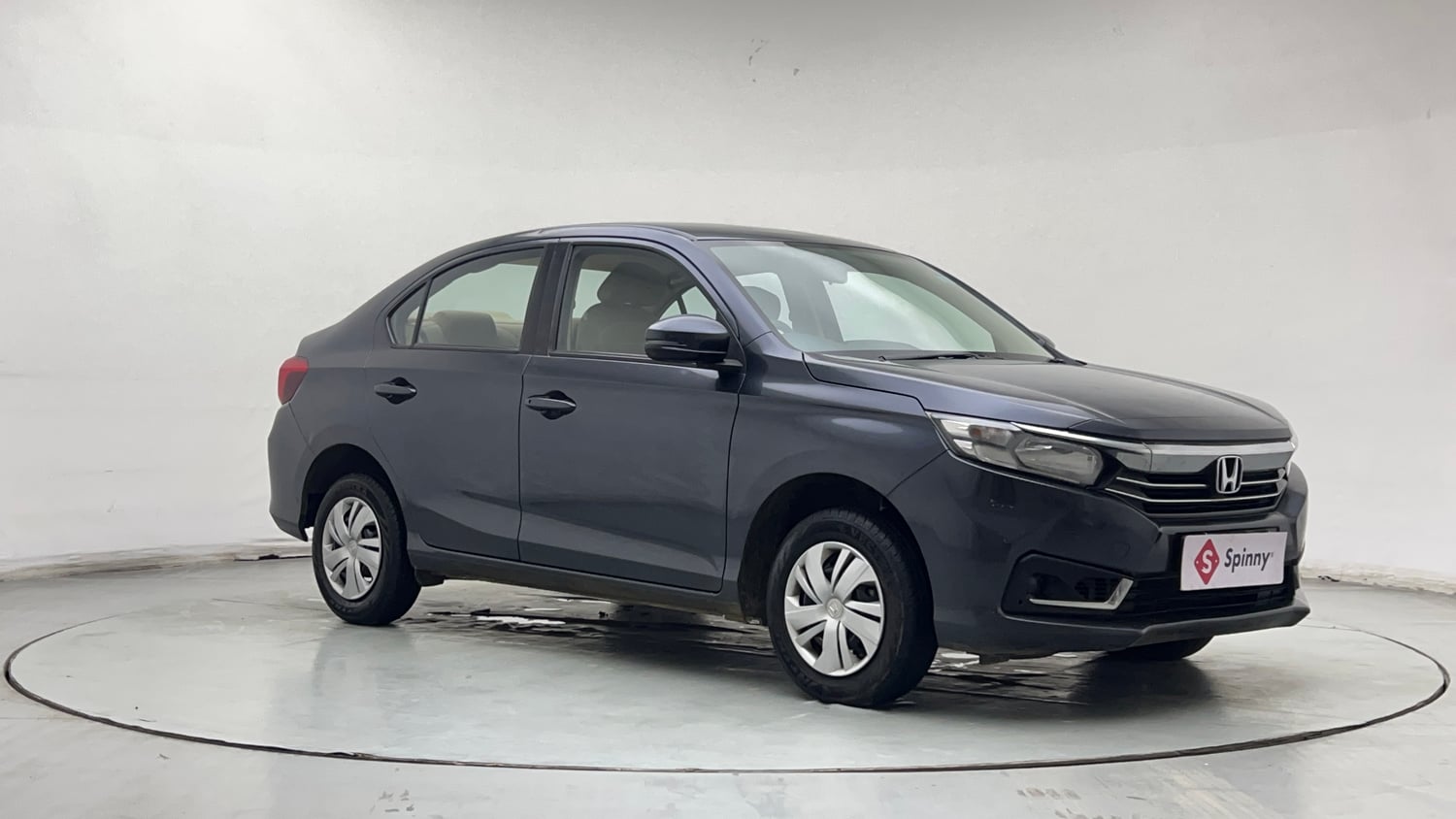 Used 2022 Honda Amaze S MT 1.2 Petrol Petrol Manual exterior RIGHT FRONT CORNER VIEW