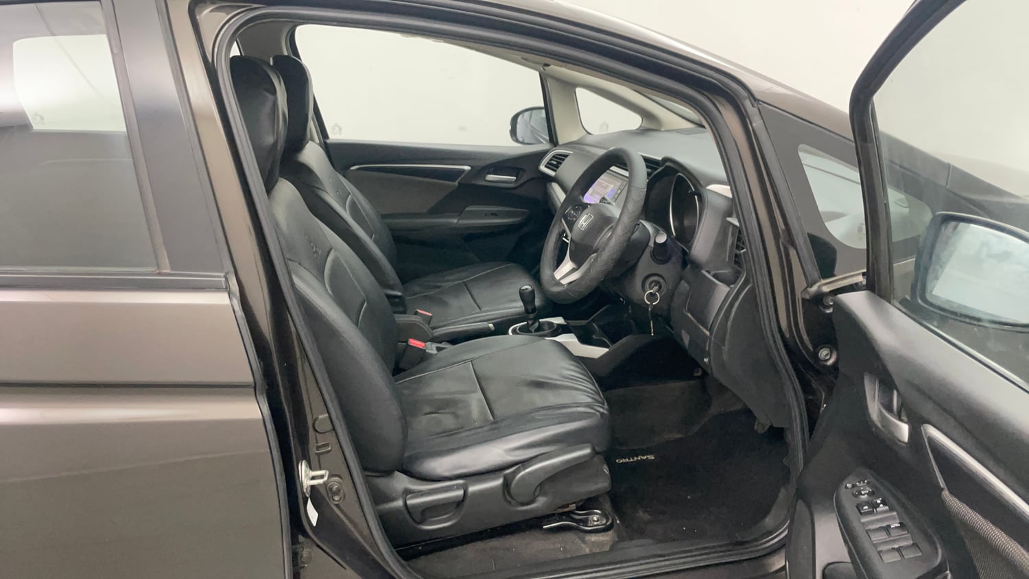 Used 2019 Honda WR-V VX MT Petrol Petrol Manual interior RIGHT SIDE FRONT DOOR CABIN VIEW