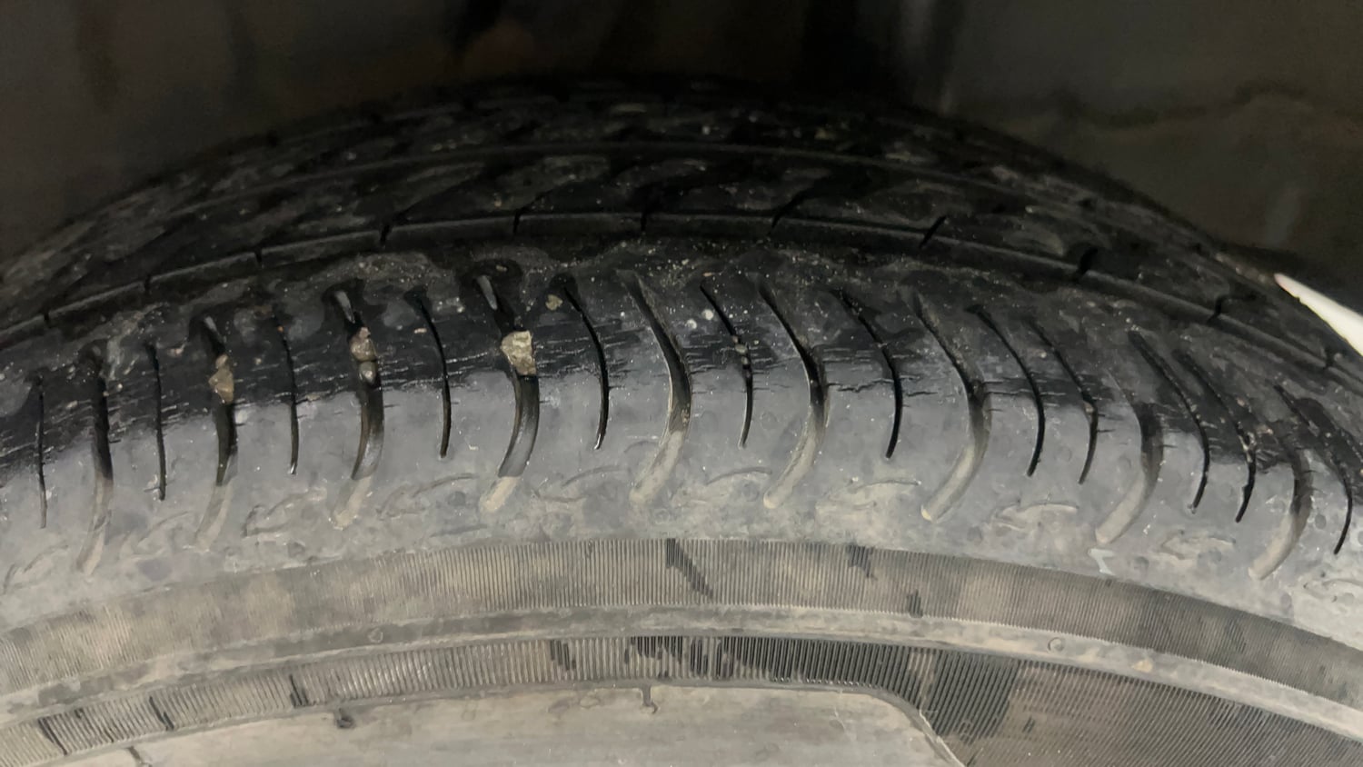 Used 2023 Honda Amaze VX MT 1.2 Petrol Petrol Manual tyres LEFT REAR TYRE TREAD VIEW