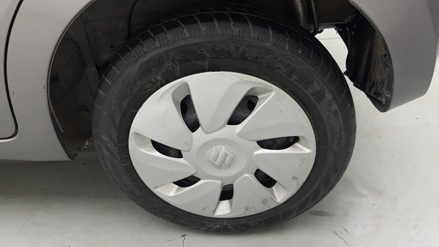 Used 2018 Maruti Suzuki Celerio ZXi (O) AMT Petrol Automatic tyres LEFT REAR TYRE RIM VIEW