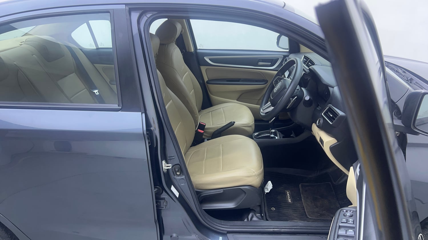 Used 2023 Honda Amaze VX CVT 1.2 Petrol Petrol Automatic interior RIGHT SIDE FRONT DOOR CABIN VIEW