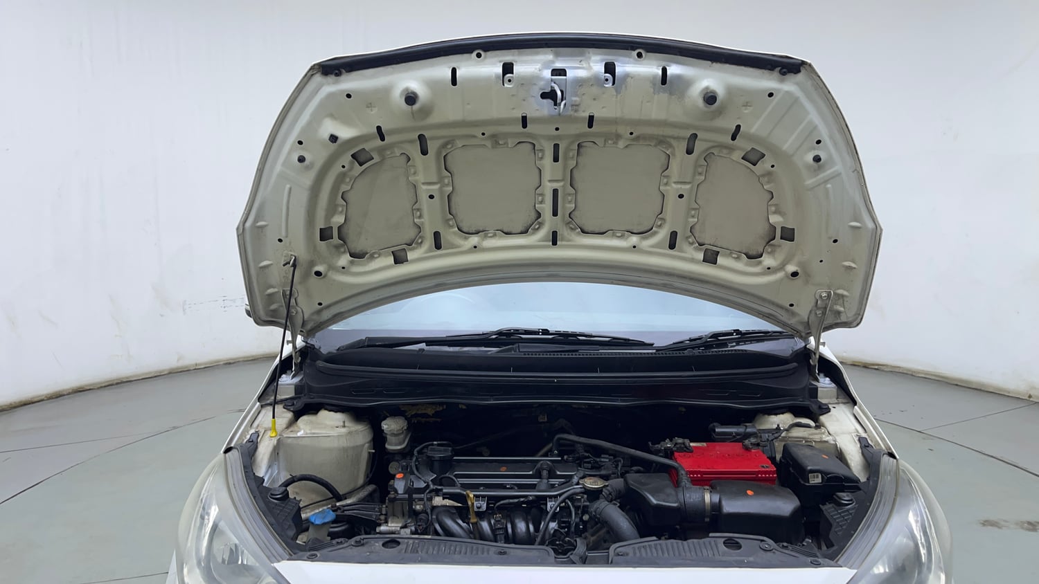Used 2012 Hyundai i20 Asta 1.2 Petrol Manual engine ENGINE & BONNET OPEN FRONT VIEW