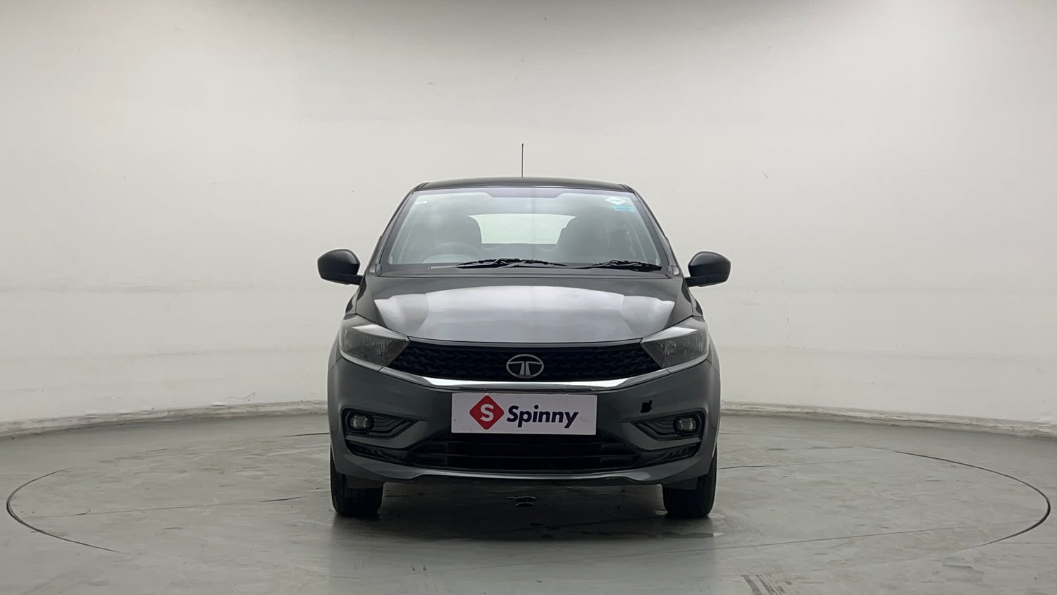 Used 2024 Tata Tigor XM iCNG Cng Manual exterior FRONT VIEW