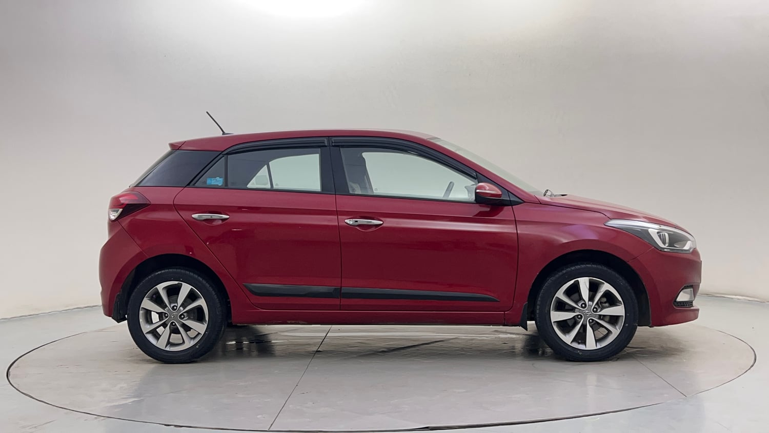 Used 2016 Hyundai Elite i20 Asta 1.2 Petrol Manual exterior RIGHT SIDE VIEW