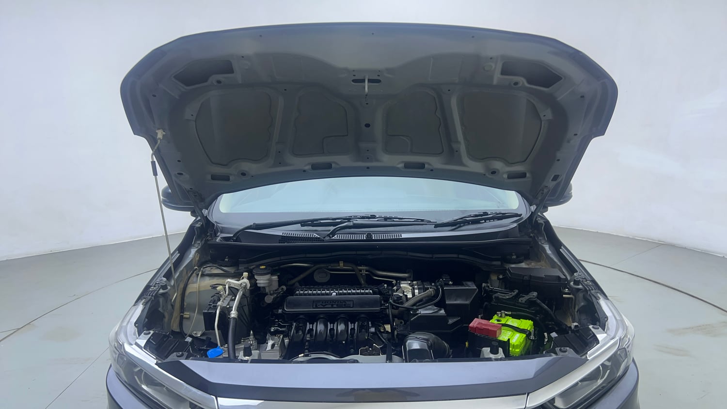 Used 2023 Honda Amaze VX CVT 1.2 Petrol Petrol Automatic engine ENGINE & BONNET OPEN FRONT VIEW