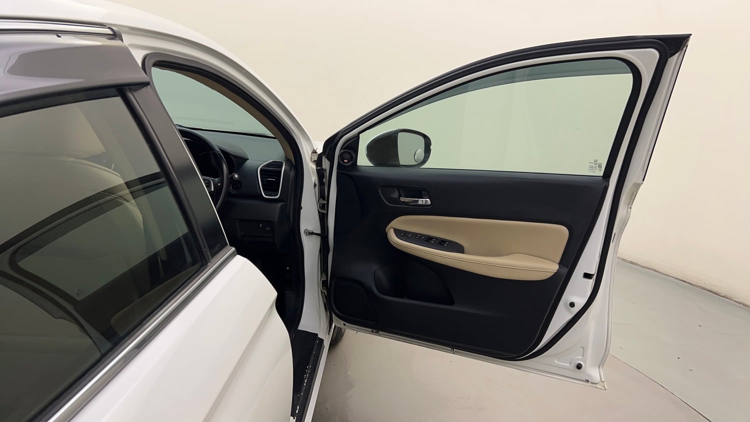 Used 2021 Honda City ZX CVT Petrol Petrol Automatic interior RIGHT FRONT DOOR OPEN VIEW