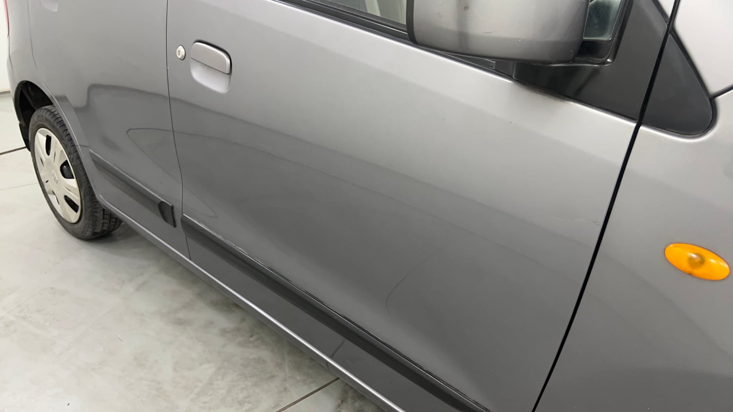 Used 2013 Maruti Suzuki Wagon R VXI Petrol Manual dents MINOR SCRATCH
