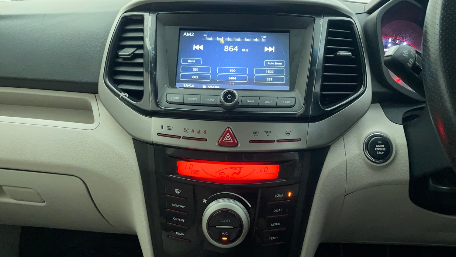 Used 2021 Mahindra XUV 300 W8 (O) 1.2 Petrol Petrol Manual interior MUSIC SYSTEM & AC CONTROL VIEW