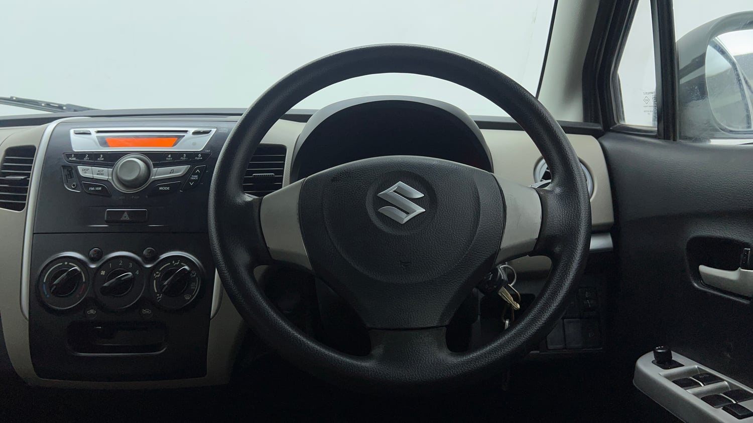 Used 2015 Maruti Suzuki Wagon R VXI Petrol Manual interior STEERING VIEW