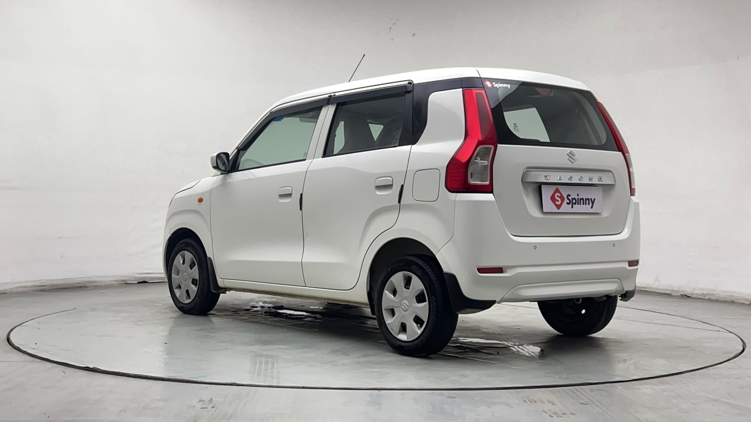 Used 2024 Maruti Suzuki Wagon R VXI 1.0 CNG Cng Manual exterior LEFT REAR CORNER VIEW