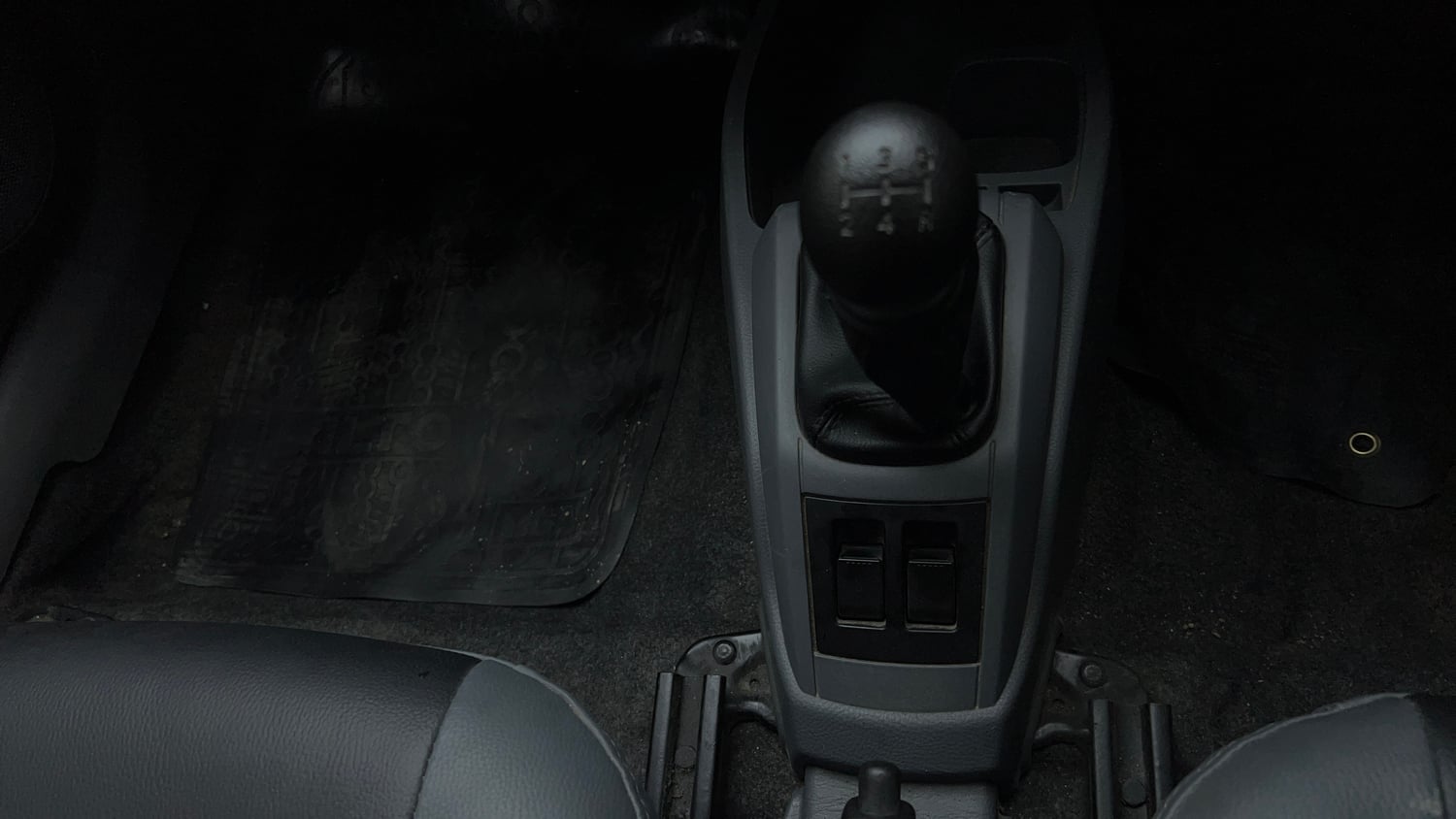 Used 2013 Maruti Suzuki Alto 800 Lxi Petrol Manual interior GEAR  KNOB VIEW