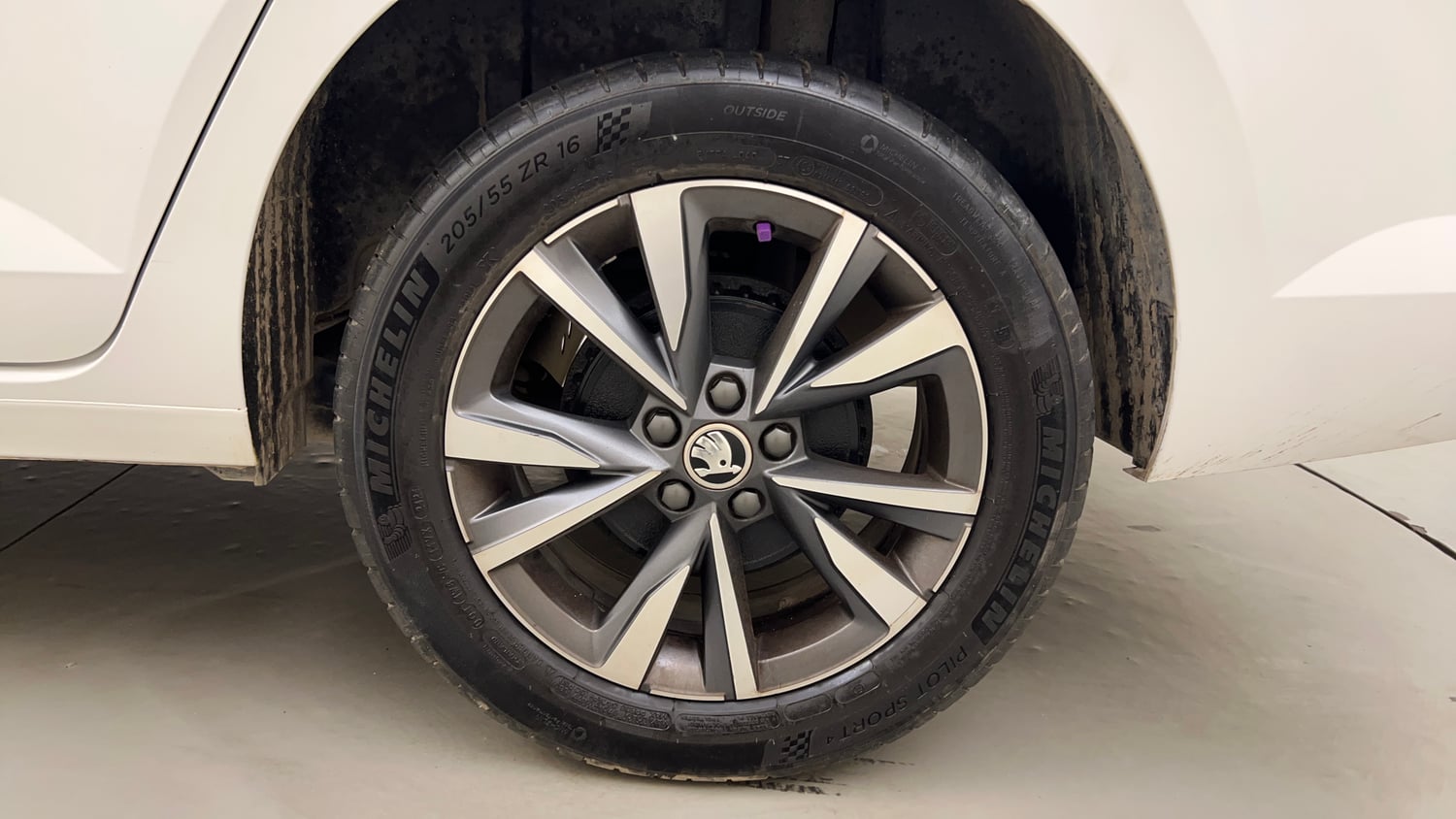 Used 2024 Skoda Slavia Style 1.5L TSI DSG Petrol Automatic tyres LEFT REAR TYRE RIM VIEW