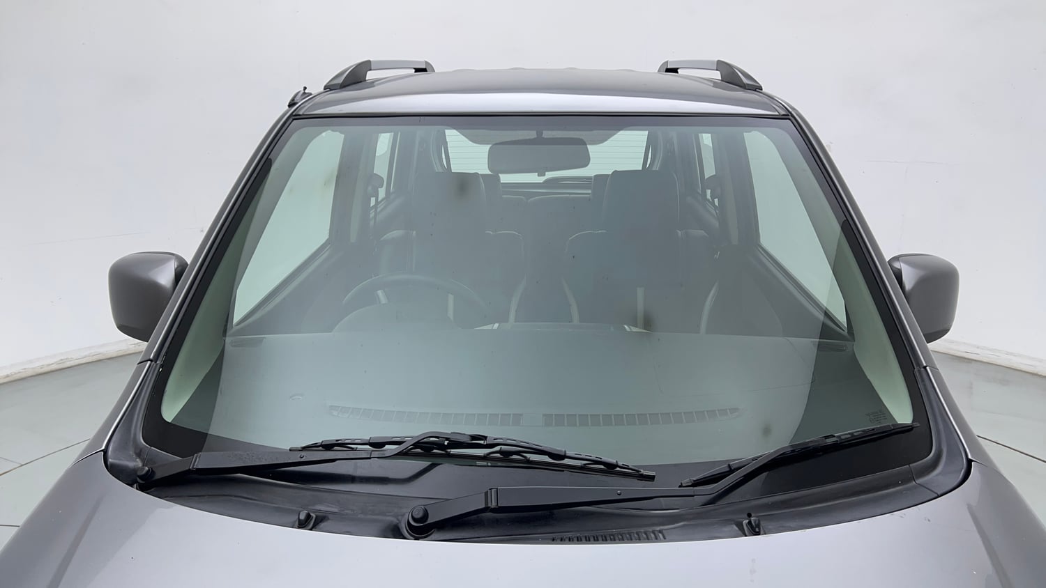 Used 2013 Maruti Suzuki Wagon R VXI Petrol Manual exterior FRONT WINDSHIELD VIEW