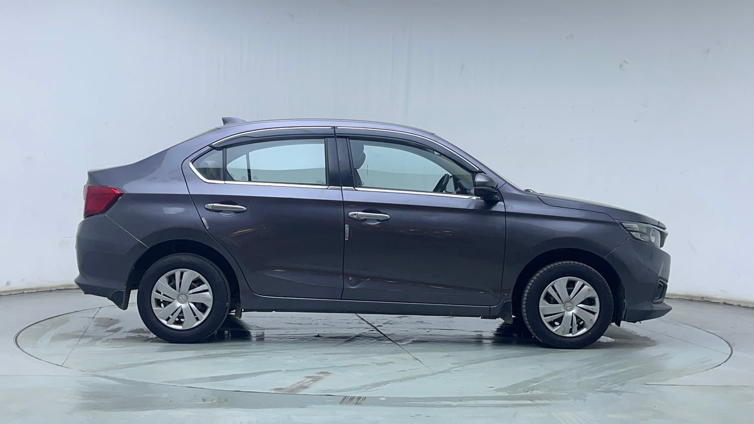 Used 2020 Honda Amaze 1.2 S MT Petrol Petrol Manual exterior RIGHT SIDE VIEW