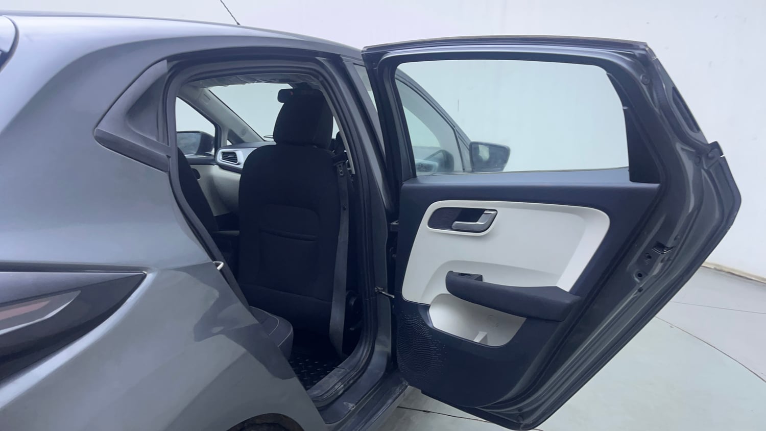 Used 2024 Tata Altroz XZA Petrol Petrol Automatic interior RIGHT REAR DOOR OPEN VIEW