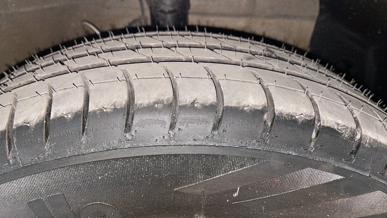 Used 2022 Hyundai Santro Sportz Petrol Manual tyres RIGHT FRONT TYRE TREAD VIEW