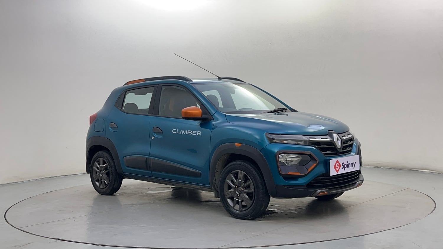 Used 2019 Renault Kwid CLIMBER 1.0 Opt Petrol Manual exterior RIGHT FRONT CORNER VIEW