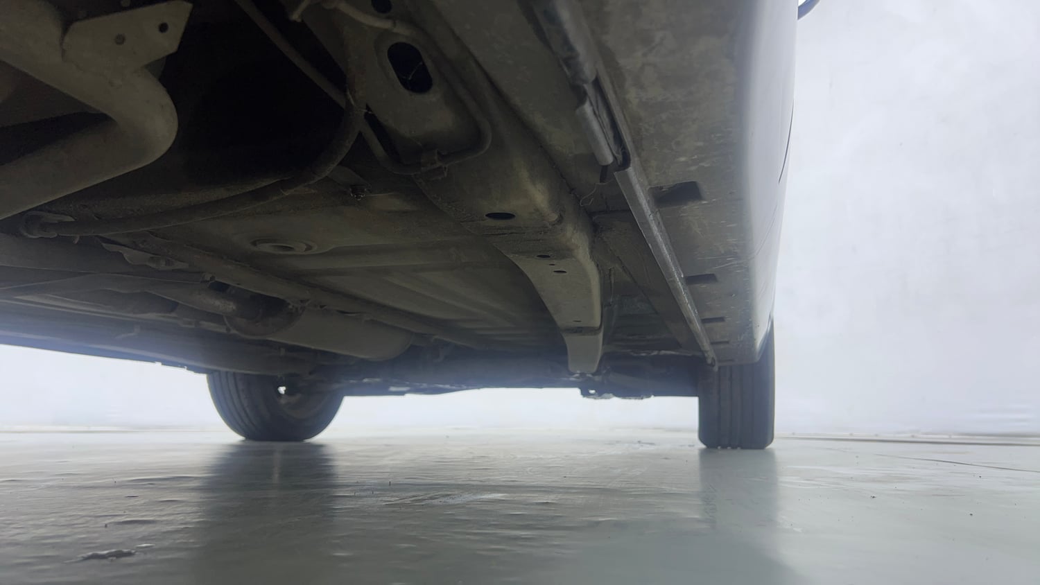 Used 2019 Maruti Suzuki Baleno Alpha 1.2 Petrol Manual extra REAR RIGHT UNDERBODY VIEW
