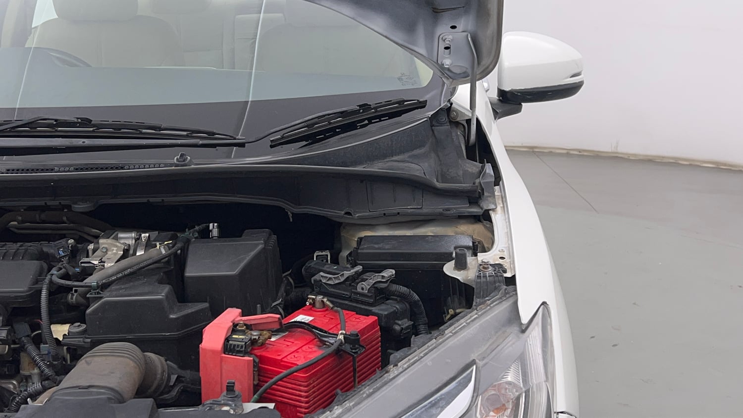 Used 2017 Honda City VX CVT Petrol Petrol Automatic engine ENGINE LEFT SIDE HINGE & APRON VIEW