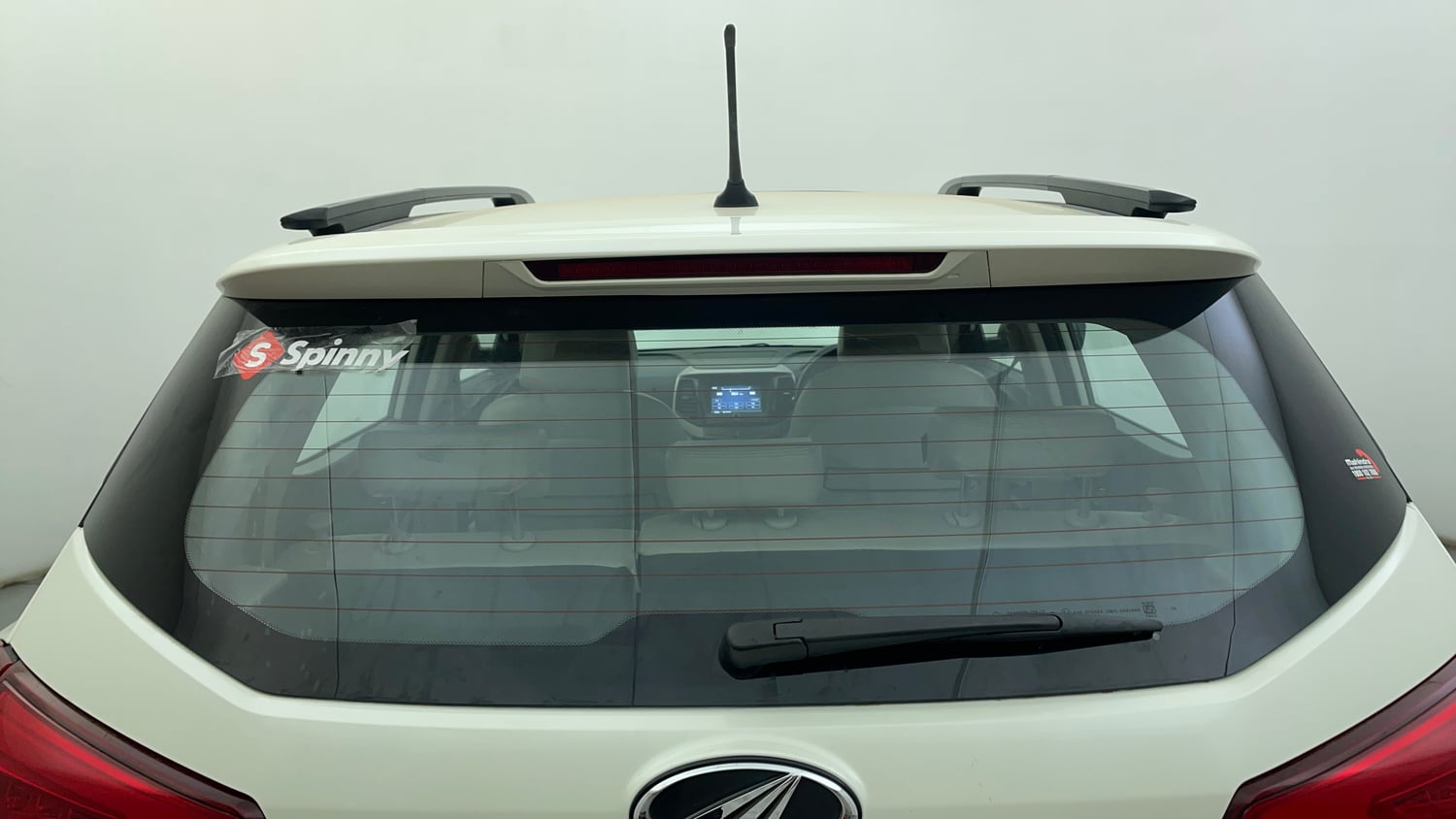 Used 2021 Mahindra XUV 300 W8 (O) 1.2 Petrol Petrol Manual exterior BACK WINDSHIELD VIEW