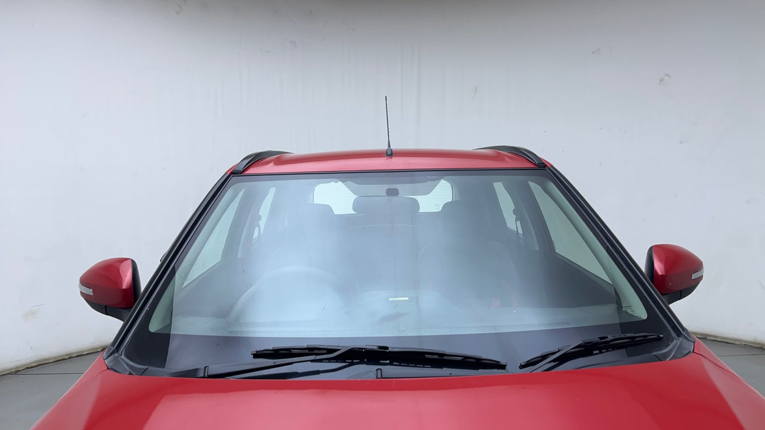 Used 2020 maruti-suzuki Vitara Brezza VXi Petrol Manual exterior FRONT WINDSHIELD VIEW