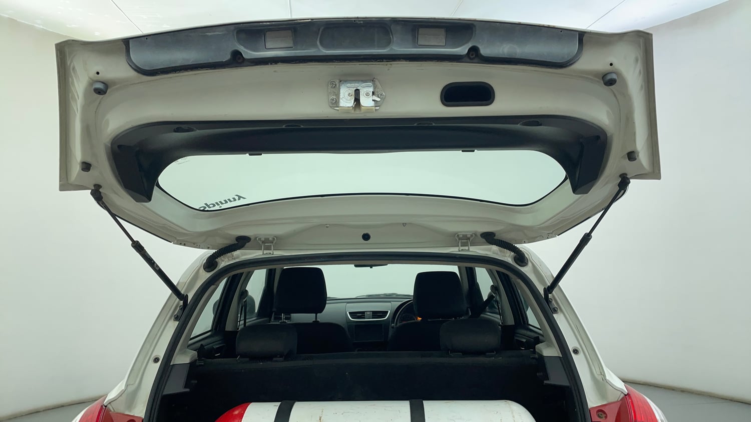 Used 2014 Maruti Suzuki Swift VXI CNG (Outside Fitted) Cng Manual interior DICKY DOOR OPEN VIEW
