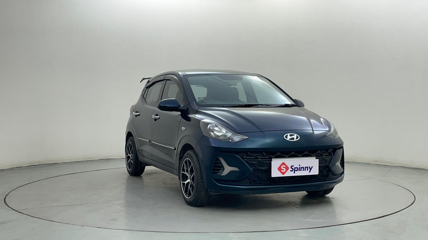Used 2023 Hyundai Grand i10 Nios Magna 1.2 Kappa VTVT Petrol Manual exterior RIGHT FRONT CORNER VIEW