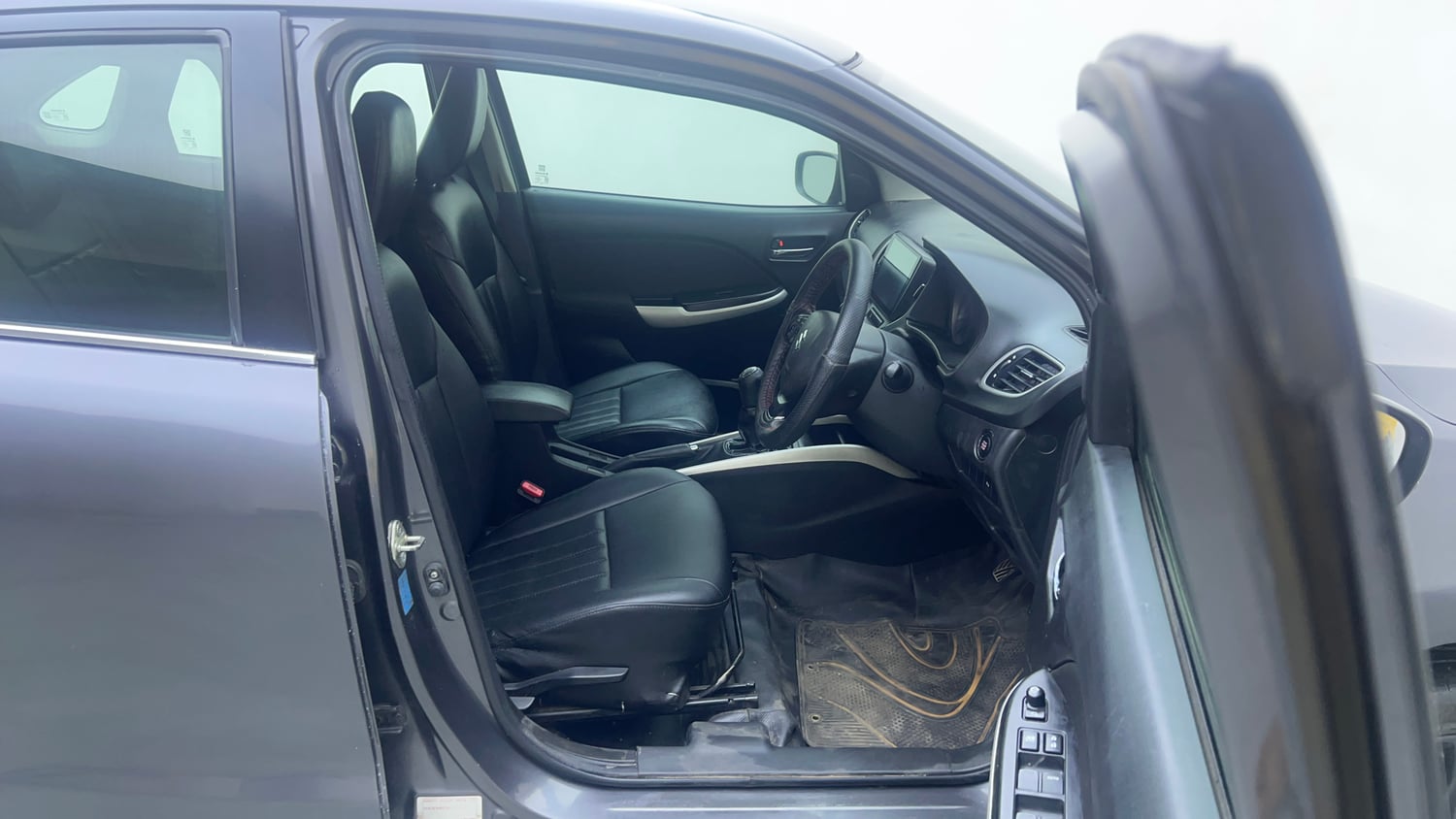 Used 2019 Maruti Suzuki Baleno Alpha 1.2 Petrol Manual interior RIGHT SIDE FRONT DOOR CABIN VIEW