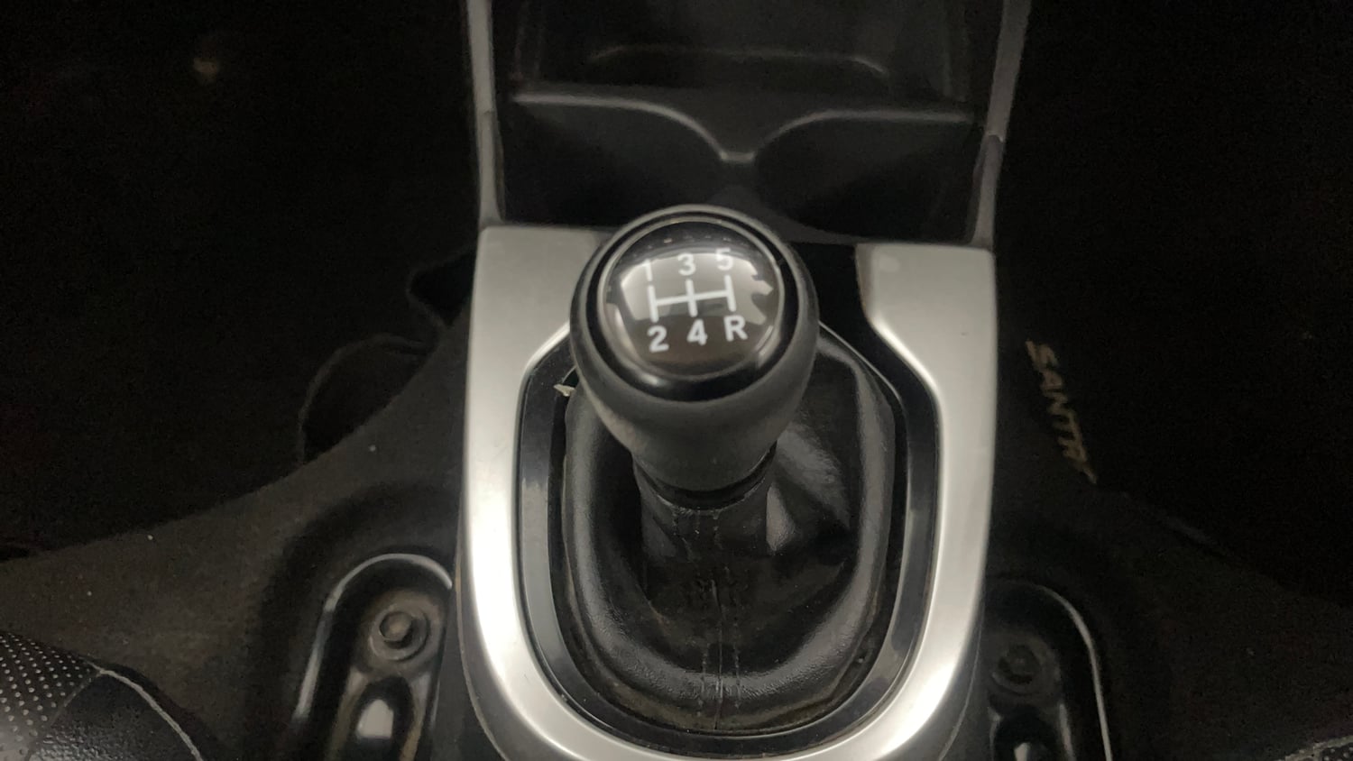 Used 2019 Honda WR-V VX MT Petrol Petrol Manual interior GEAR  KNOB VIEW