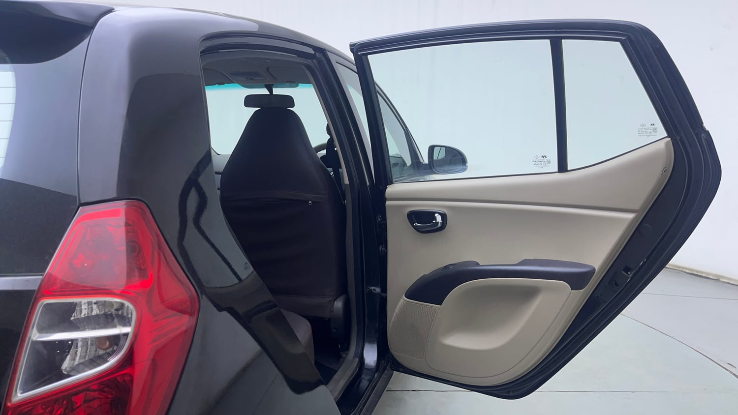 Used 2012 Hyundai i10 Sportz 1.2 Kappa2 Petrol Manual interior RIGHT REAR DOOR OPEN VIEW