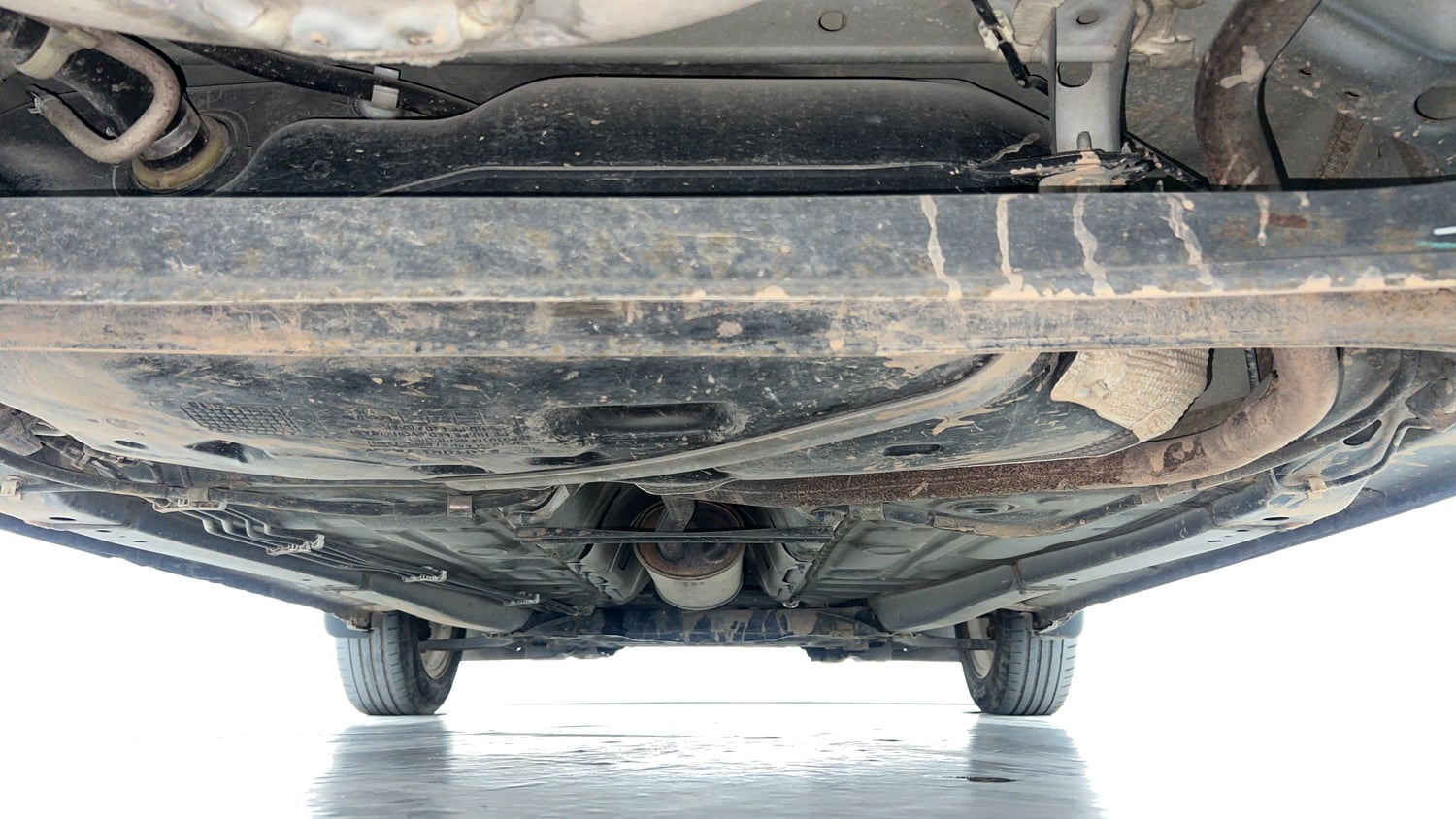 Used 2018 Maruti Suzuki Swift ZXi AMT Petrol Automatic extra REAR UNDERBODY VIEW (TAKEN FROM REAR)