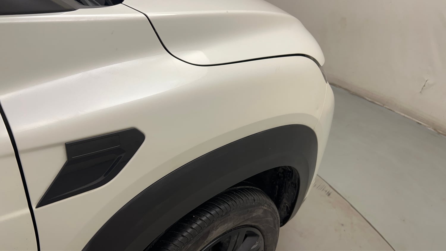 Used 2025 Renault Kiger RXL Petrol Manual dents MINOR DENT