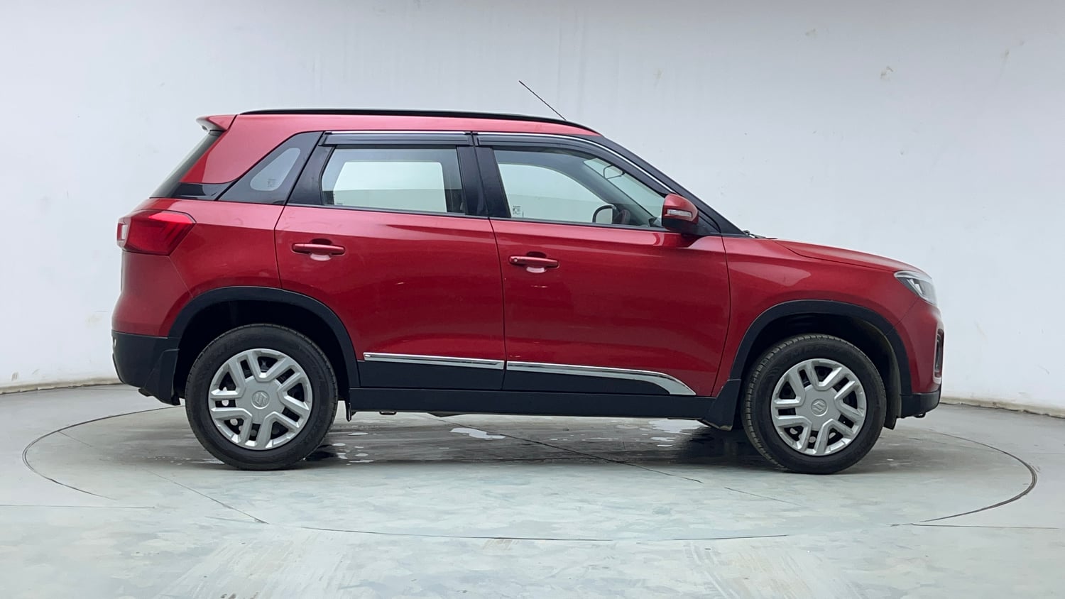 Used 2020 maruti-suzuki Vitara Brezza VXi Petrol Manual exterior RIGHT SIDE VIEW