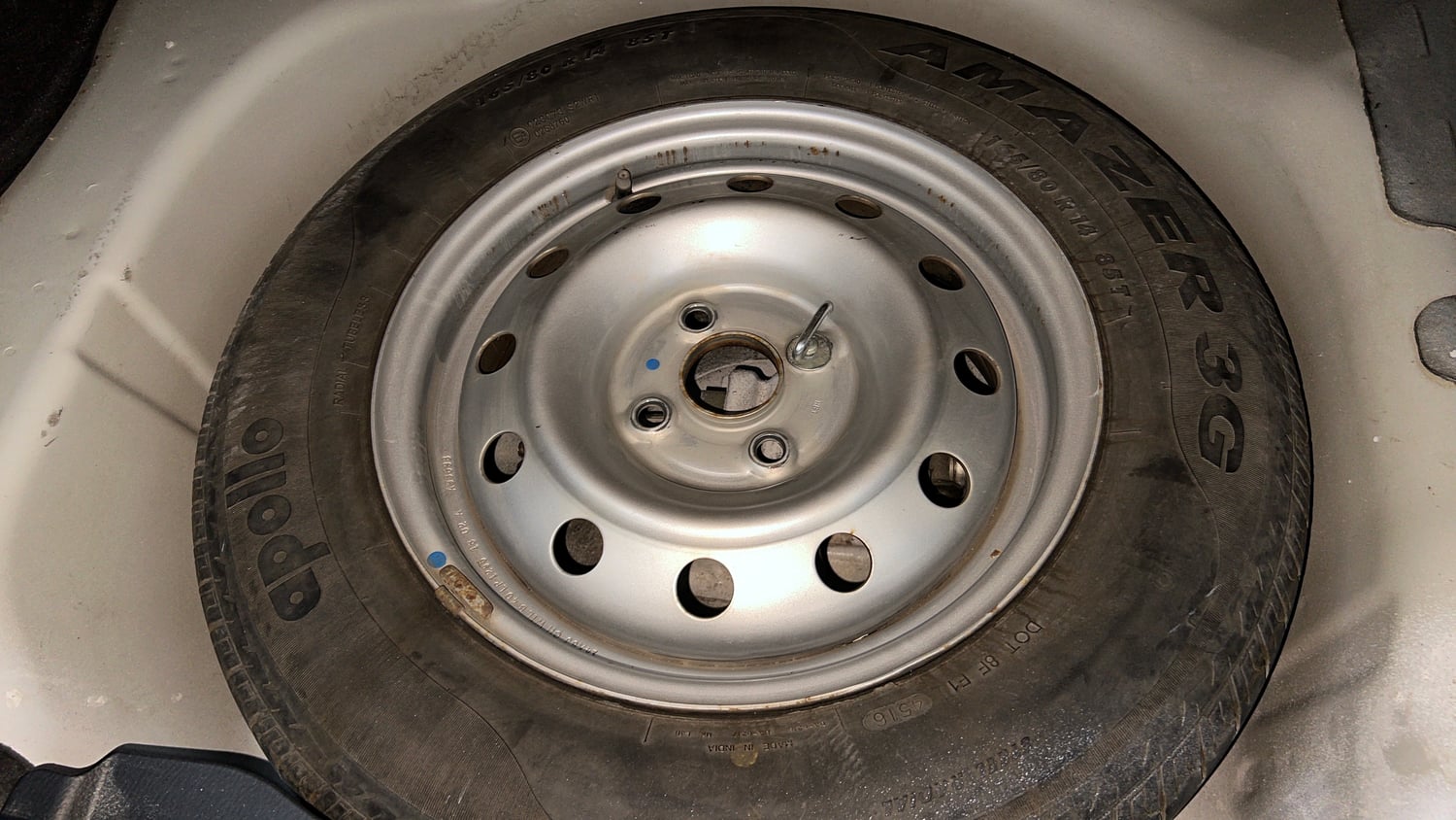 Used 2016 Maruti Suzuki Swift Dzire VXI (O) Petrol Manual tyres SPARE TYRE VIEW