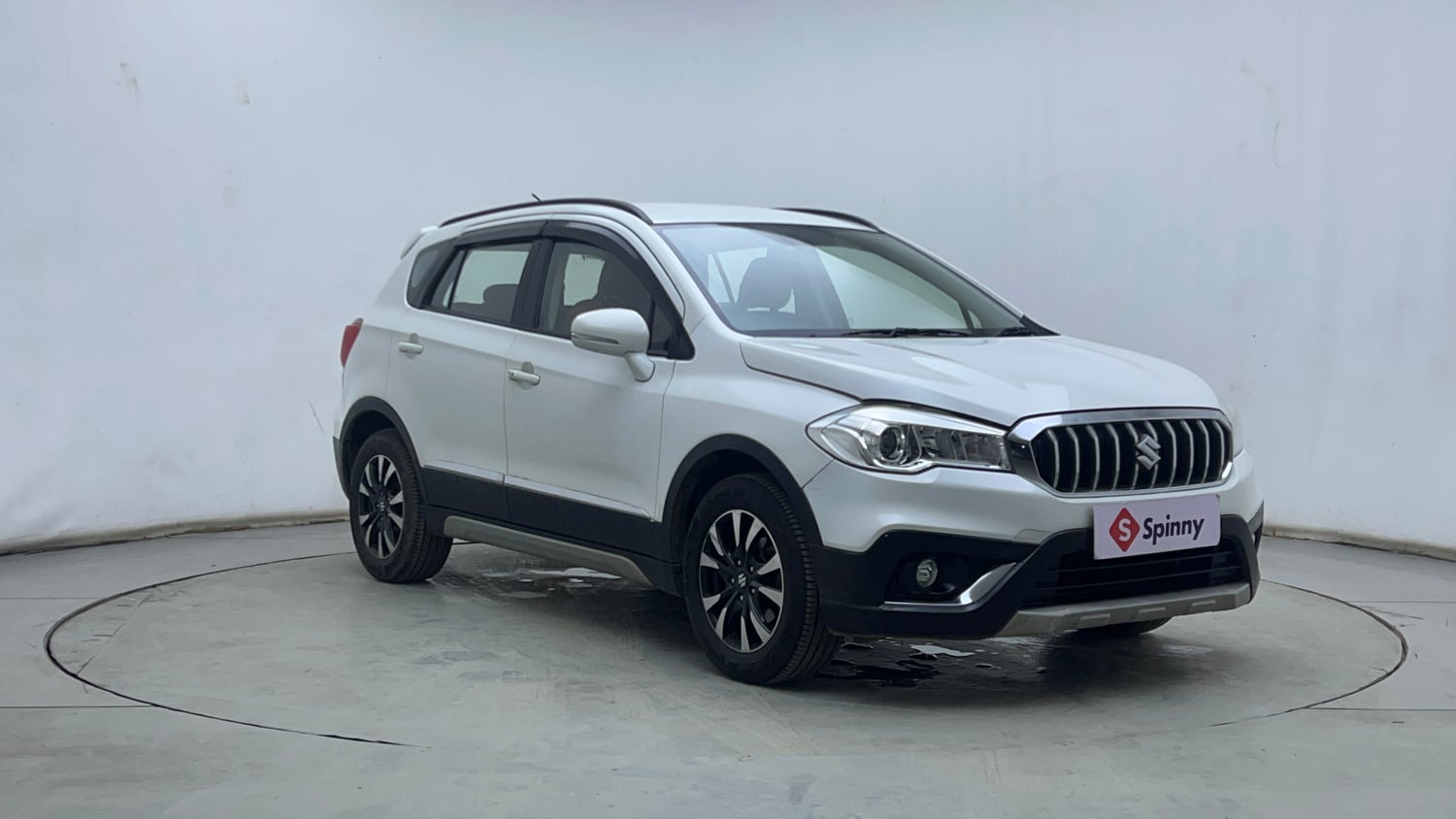 Used 2021 Maruti Suzuki S-Cross Zeta AT Petrol Automatic exterior RIGHT FRONT CORNER VIEW