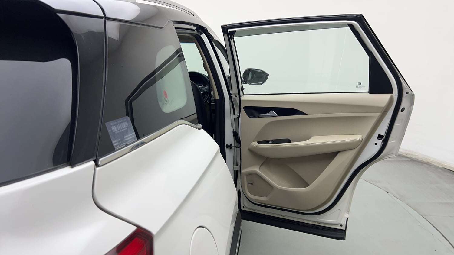 Used 2021 MG Motors Hector Sharp 1.5 Petrol Turbo Hybrid MT Dual Tone Hybrid Manual interior RIGHT REAR DOOR OPEN VIEW