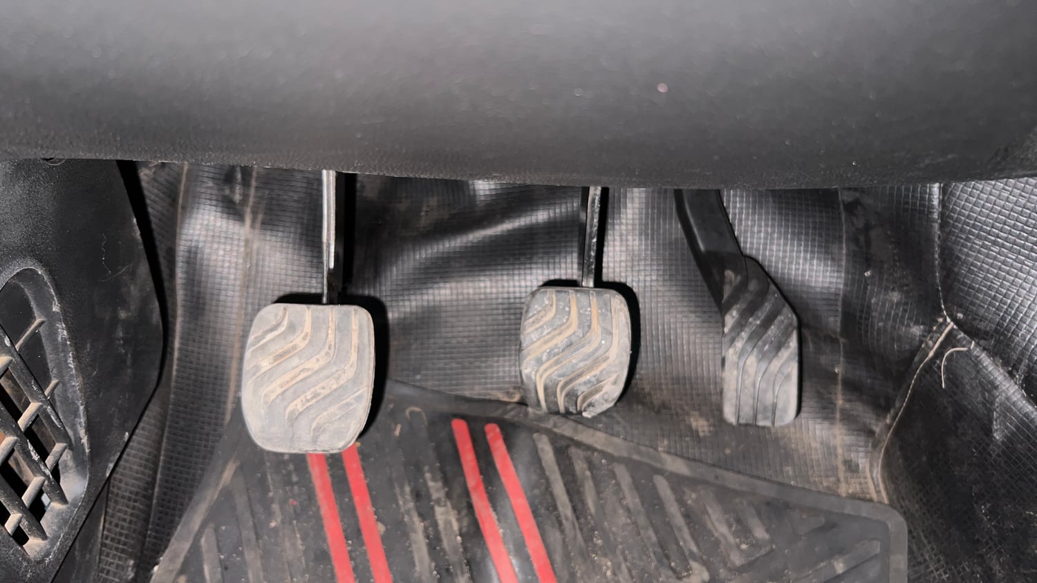 Used 2019 Renault Kwid CLIMBER 1.0 Opt Petrol Manual interior PEDALS VIEW