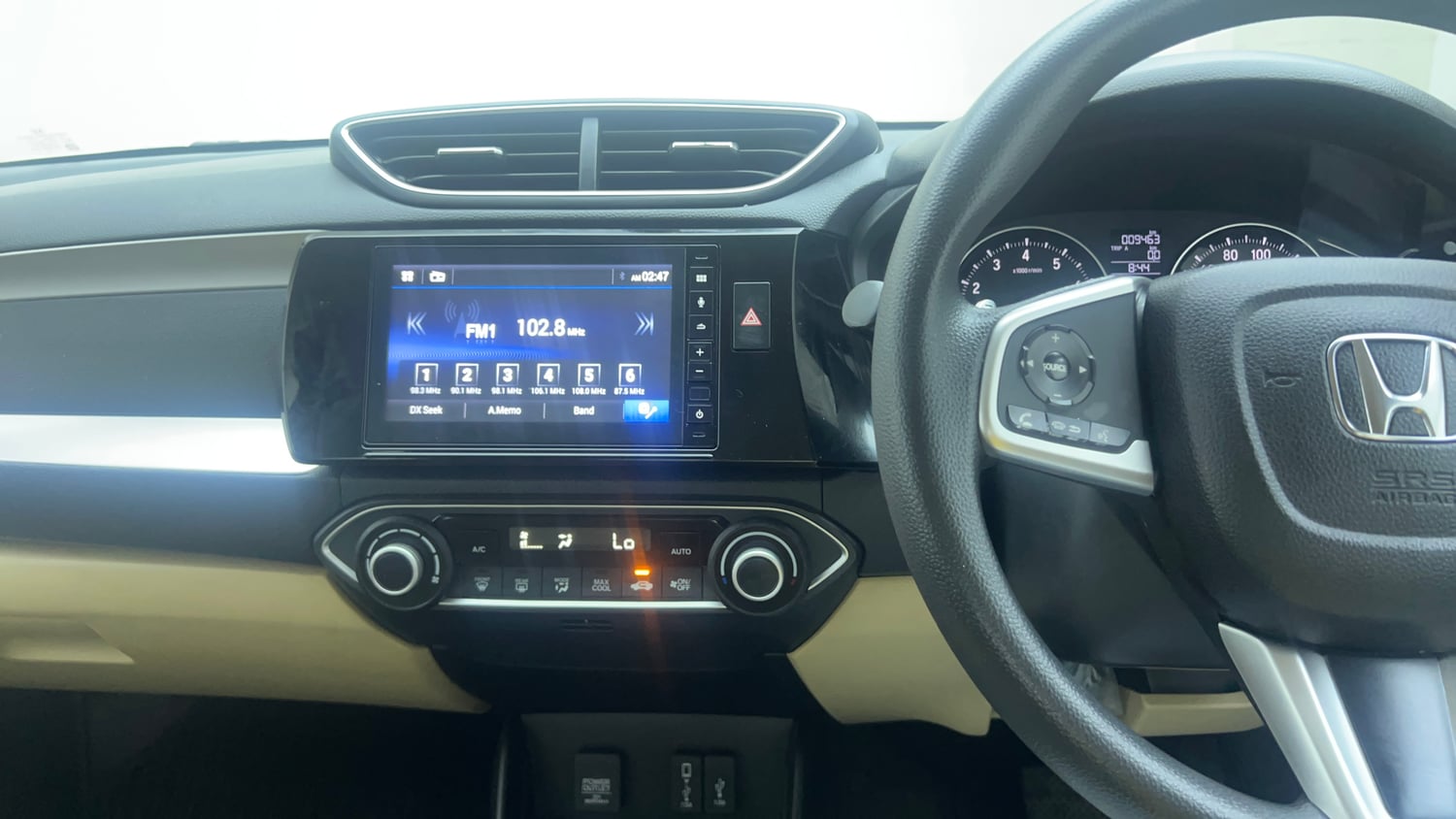 Used 2023 Honda Amaze VX CVT 1.2 Petrol Petrol Automatic top_features Integrated (in-dash) music system