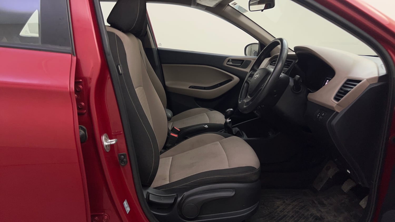 Used 2016 Hyundai Elite i20 Asta 1.2 Petrol Manual interior RIGHT SIDE FRONT DOOR CABIN VIEW
