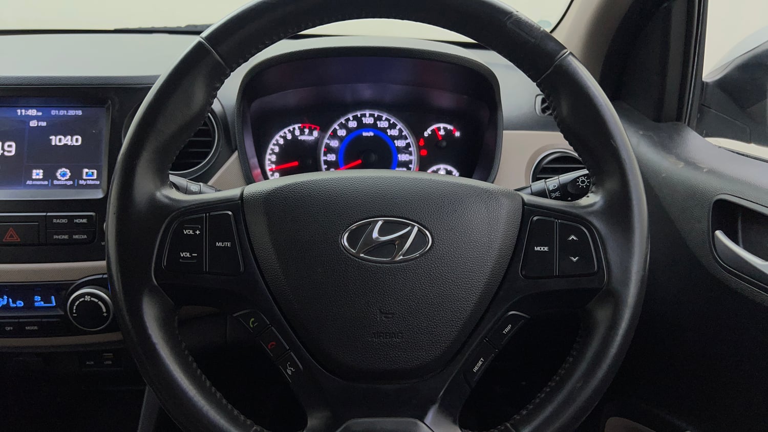 Used 2019 Hyundai Grand i10 Asta 1.2 Kappa VTVT Petrol Manual top_features Airbags