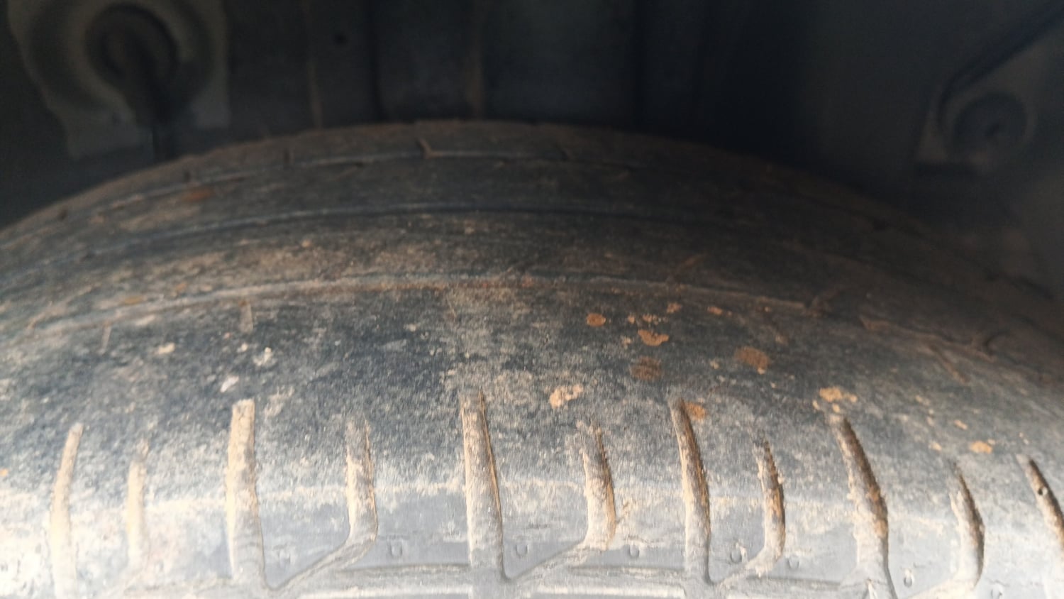 Used 2015 Hyundai Elite i20 Asta 1.2 Petrol Manual tyres LEFT REAR TYRE TREAD VIEW