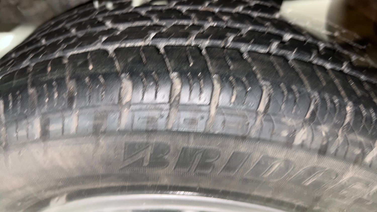 Used 2016 Maruti Suzuki Alto K10 VXi AMT Petrol Automatic tyres RIGHT REAR TYRE TREAD VIEW