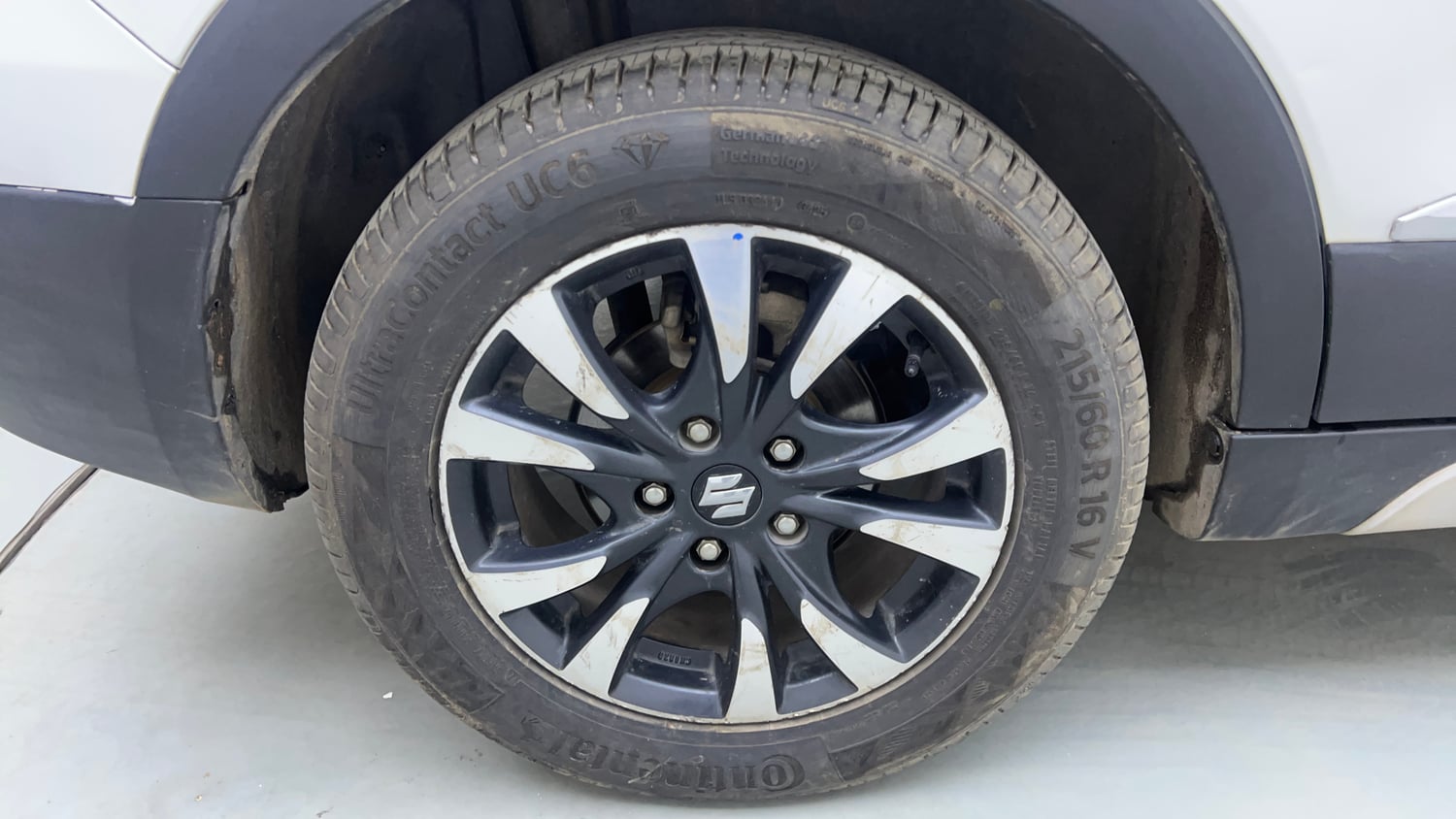 Used 2021 Maruti Suzuki S-Cross Zeta AT Petrol Automatic tyres RIGHT REAR TYRE RIM VIEW
