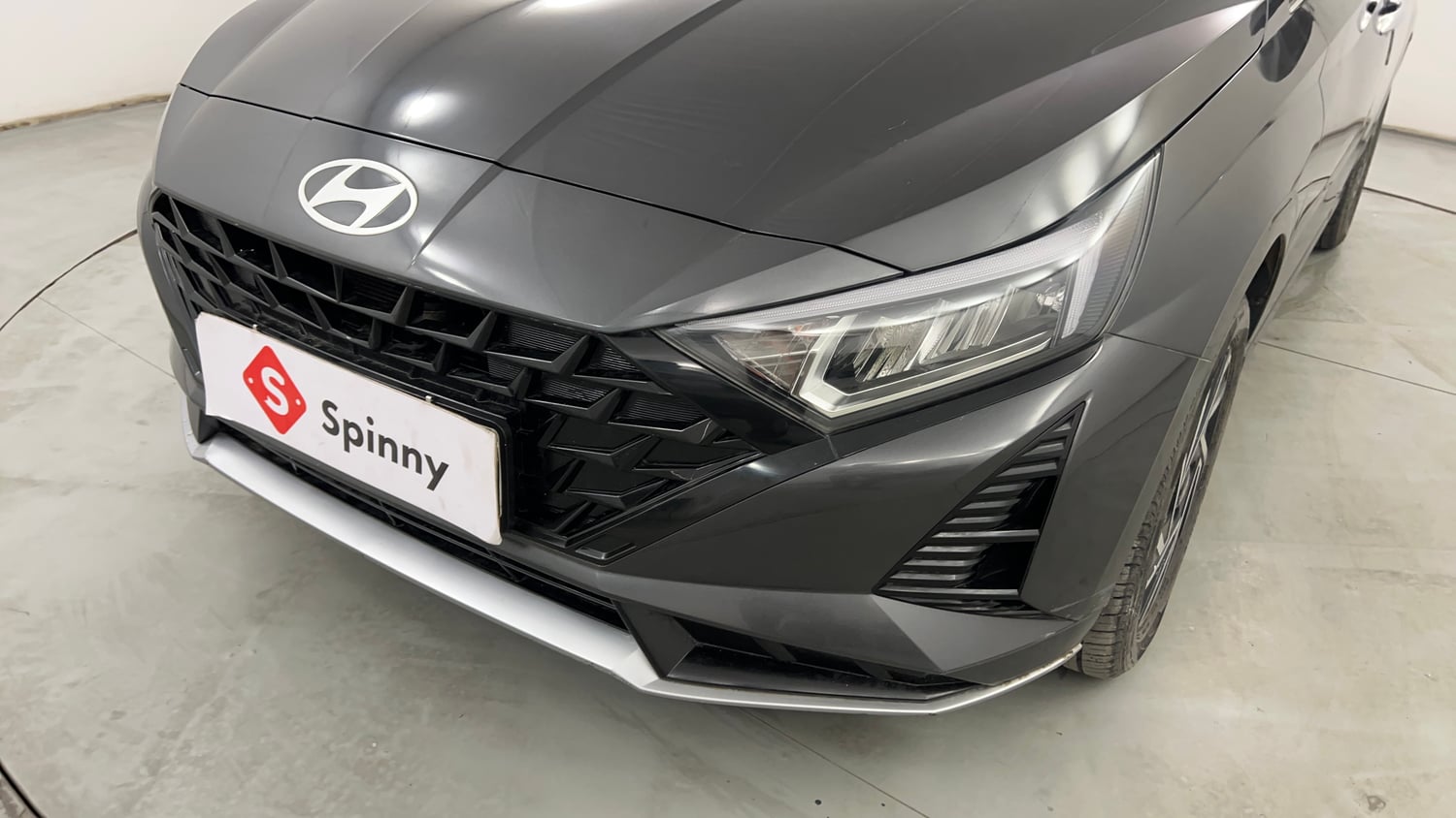 Used 2025 Hyundai New i20 Asta (O) 1.2 IVT Petrol Automatic dents MINOR SCRATCH