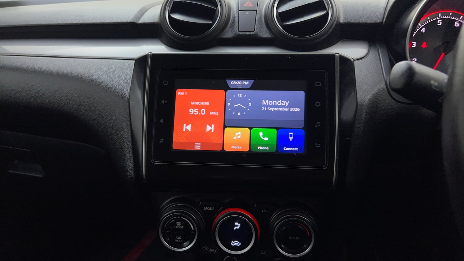 Used 2020 Maruti Suzuki Swift ZXi Plus Petrol Manual top_features Touch screen infotainment system