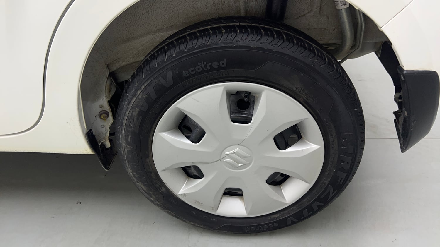 Used 2024 Maruti Suzuki Wagon R VXI 1.0 CNG Cng Manual tyres LEFT REAR TYRE RIM VIEW