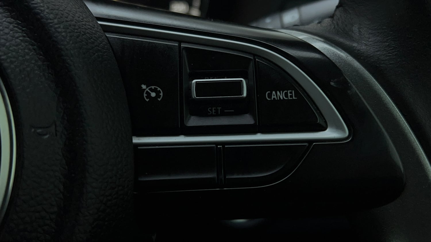 Used 2023 Maruti Suzuki Baleno Alpha MT Petrol Manual top_features Cruise control