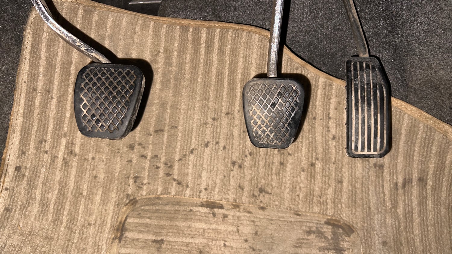 Used 2015 Honda Amaze 1.2 S i-VTEC Petrol Manual interior PEDALS VIEW