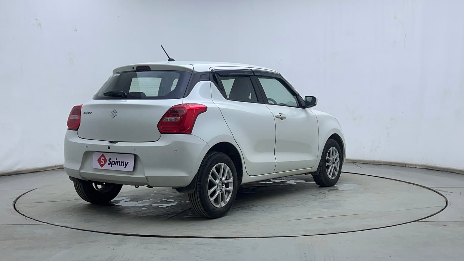 Used 2020 Maruti Suzuki Swift ZXi AMT Petrol Automatic exterior RIGHT REAR CORNER VIEW